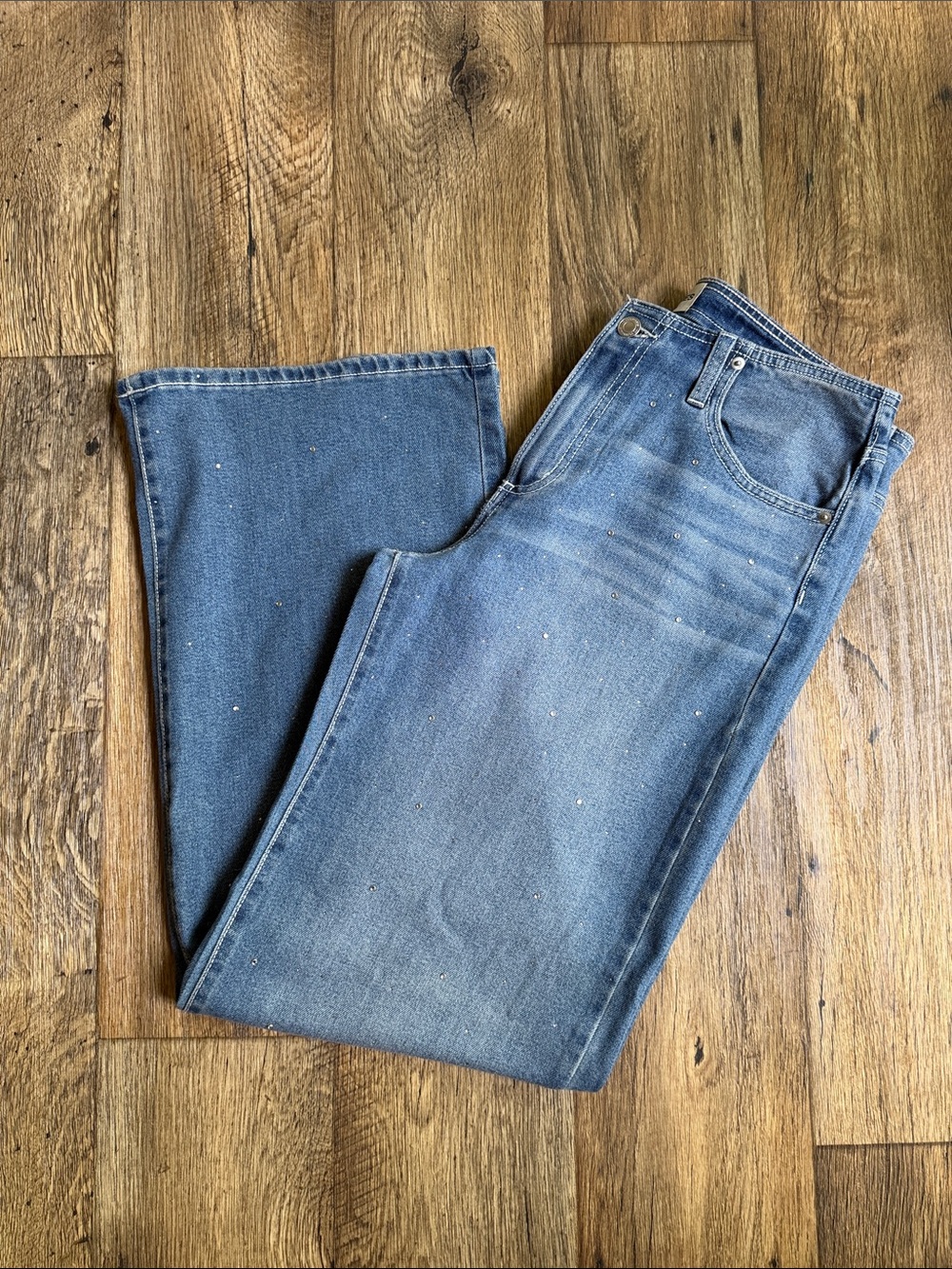 No Boundaries Women's Blue Flare Jeans with Paint-Speckle Detail